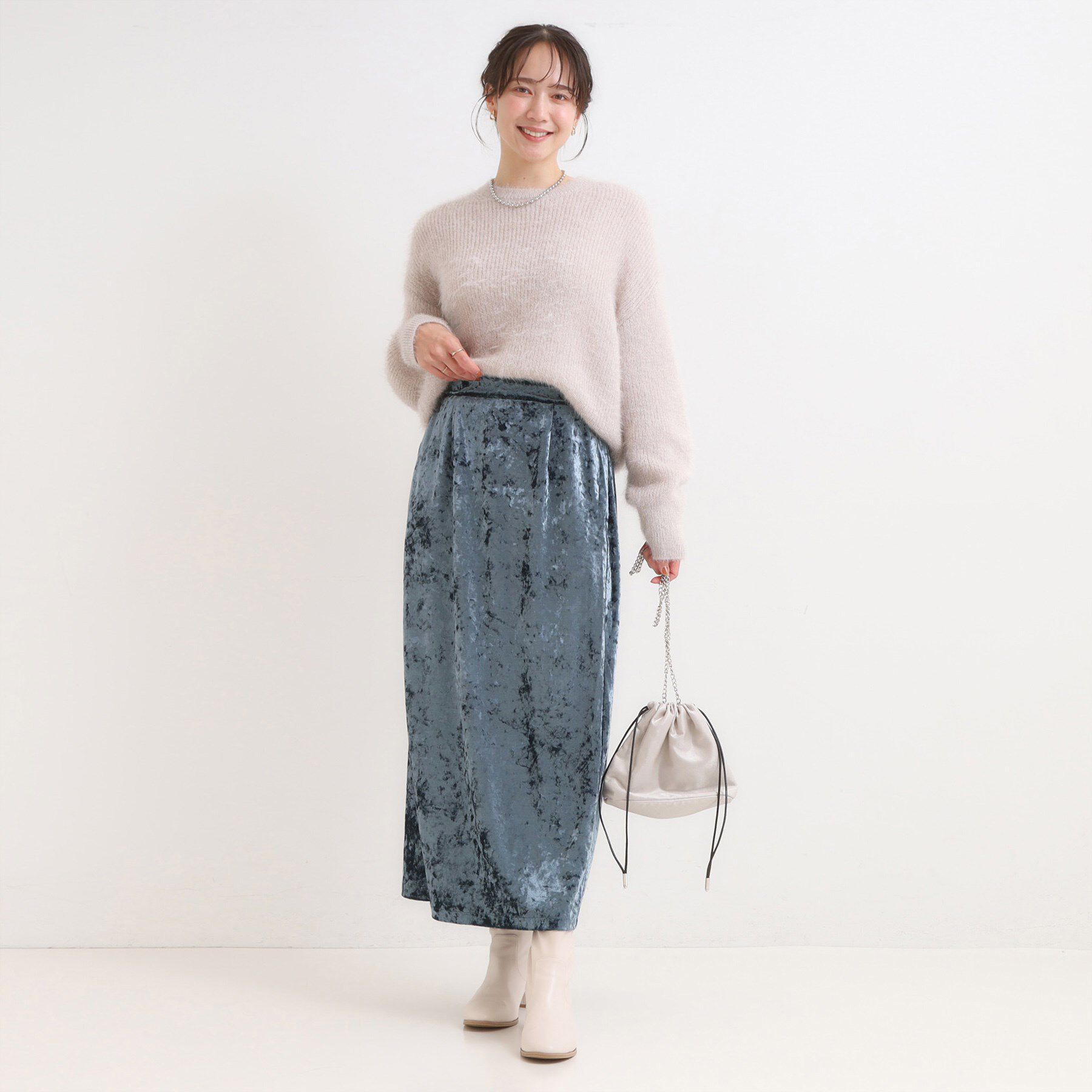 SHOO･LA･RUE「【S-LL】光沢感が華やかに ベロア調ナロースカート」|スカート|