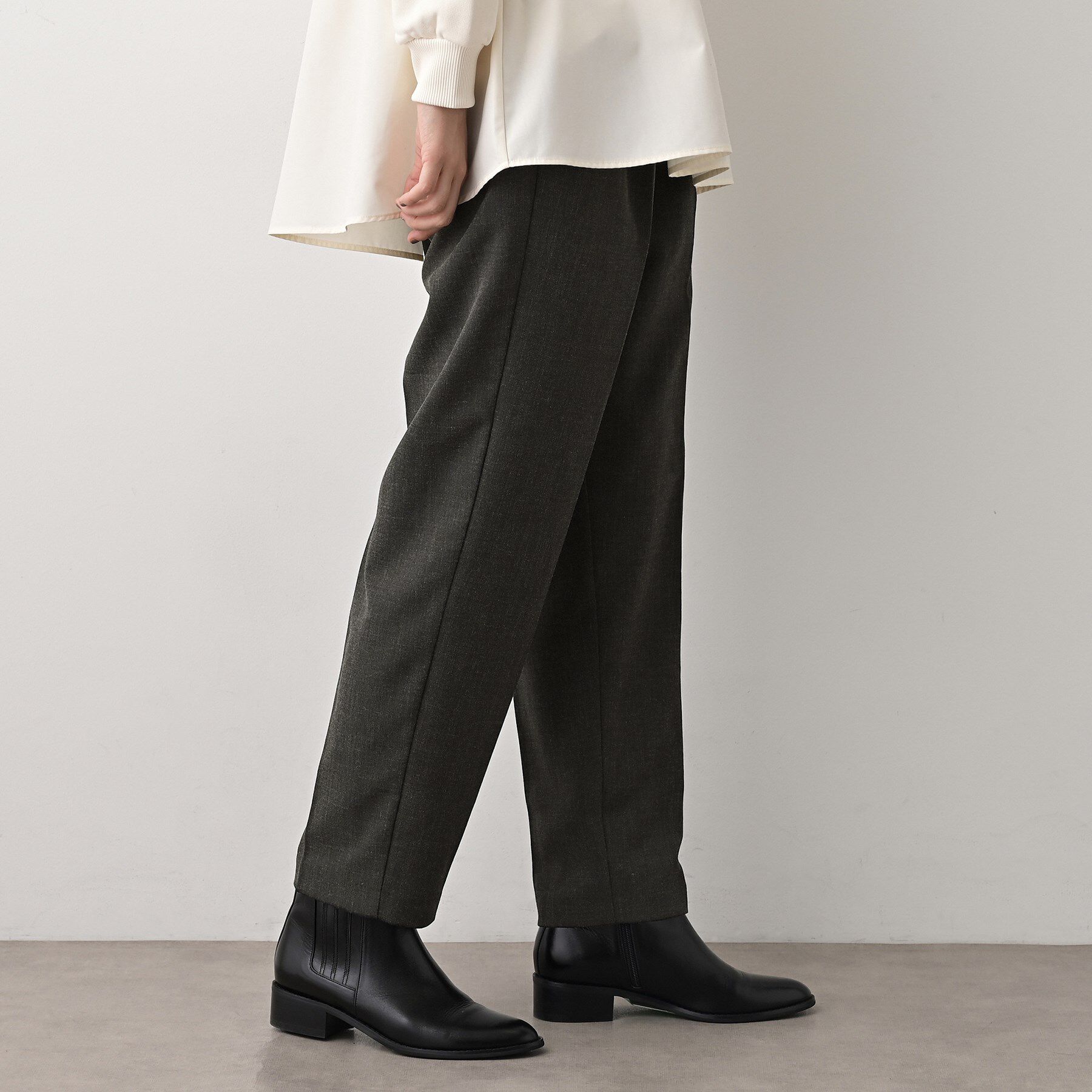 Dessin「【ウエストゴム/裏地付き】コンフォートテーパードパンツ」|その他|