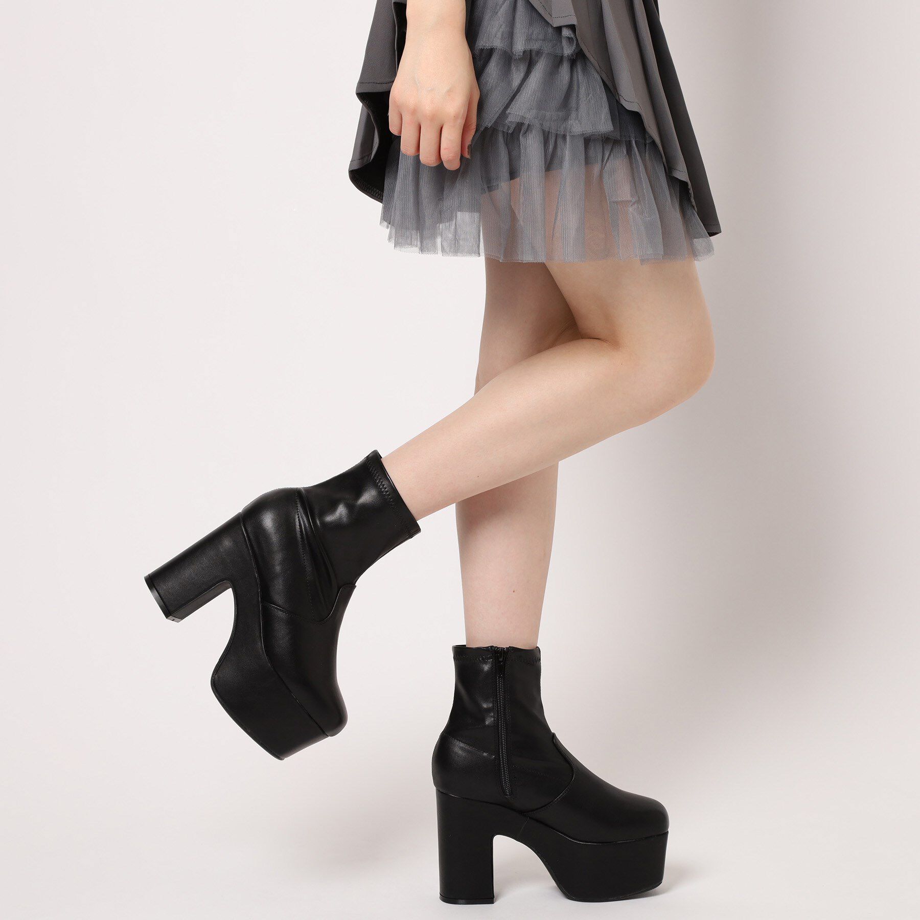 csT&P「スクウェアヒールストレッチブーツ」|ショートブーツ|