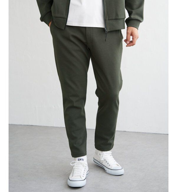 ikka「テックストレッチテーパードパンツ」|その他|オリーブ
