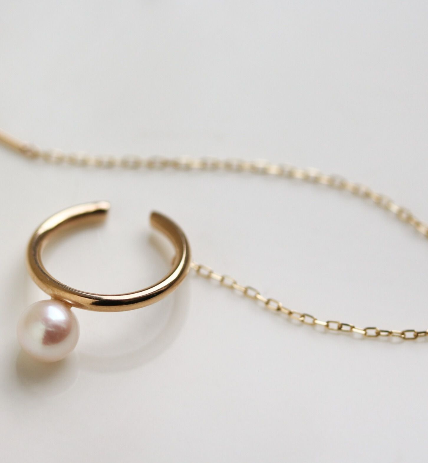  「パール チェーン イヤーカフ | K10YG 【片耳用】」|イヤーカフ|