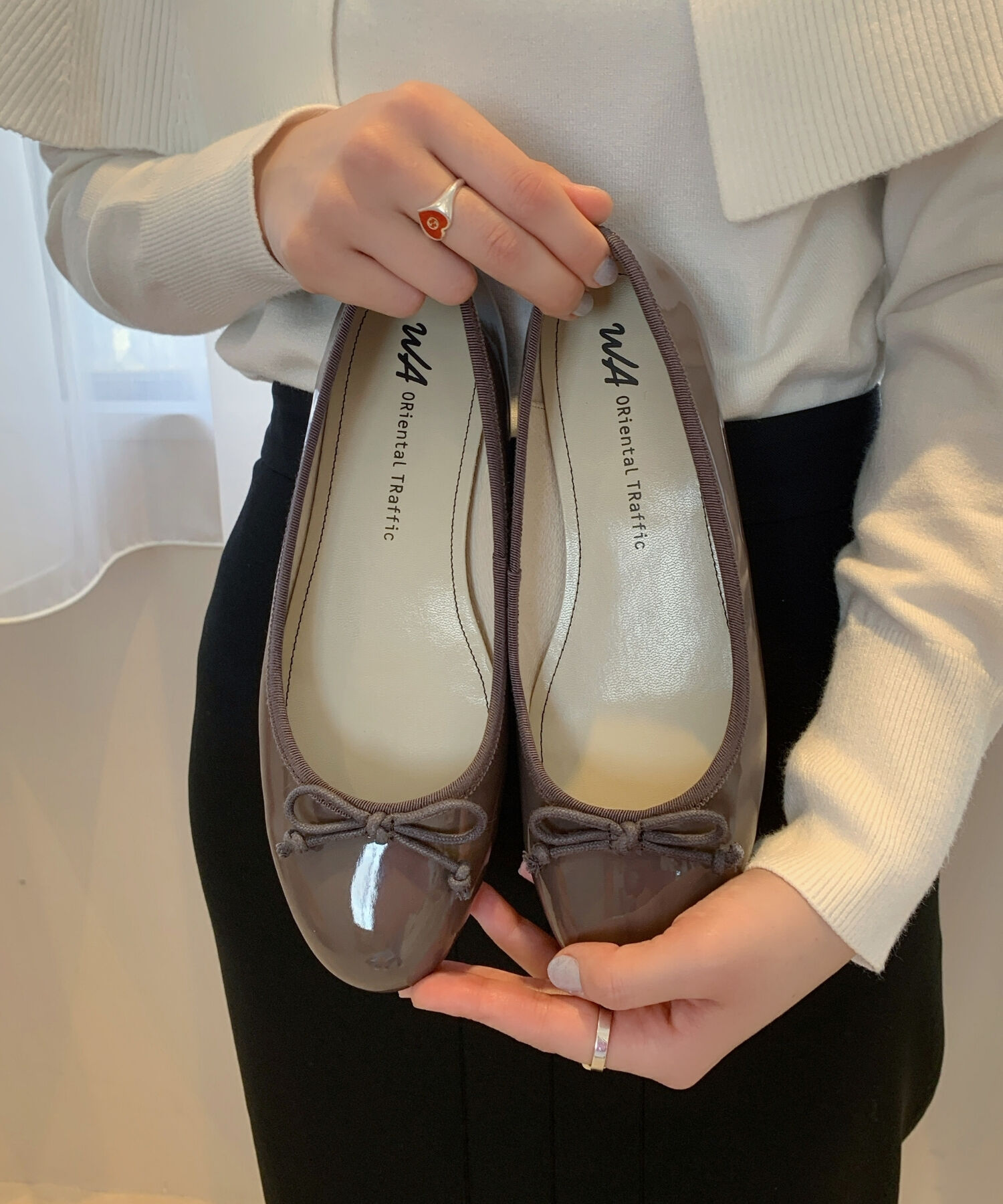 ORiental TRaffic「【 WEB限定 /累計7万足突破】 バレエシューズ /R-4006 パンプス フラット 厚手クッション エナメル」|パンプス|GREY
