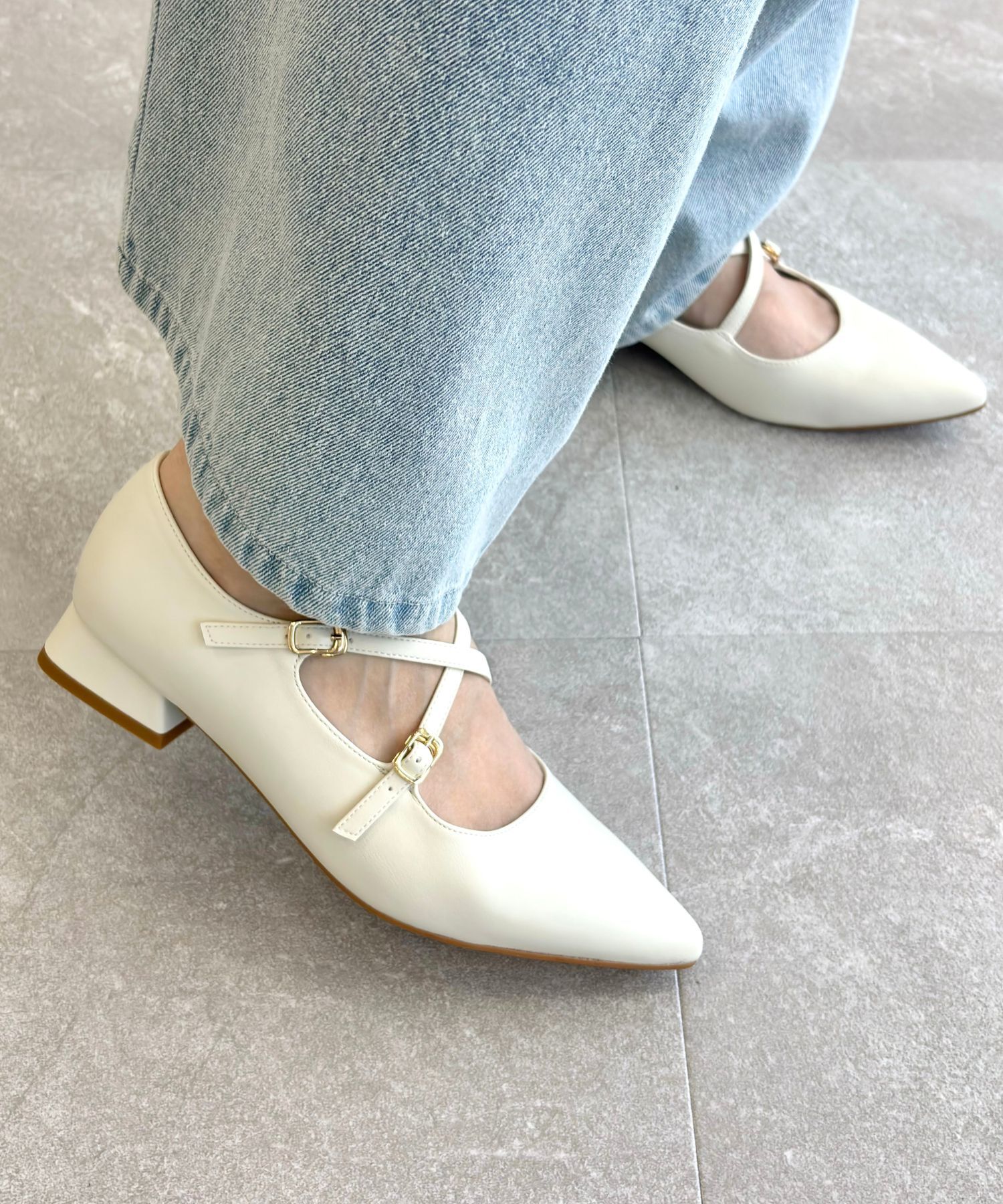 ORiental TRaffic「●2025春夏新作●クロスストラップポインテッドトゥパンプス/51116　フラット トレンド 人気」|パンプス|