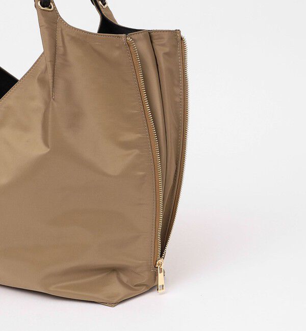 quaranciel「《追加予約》quaranciel: Vカット サイドファスナー トートバッグ（A4対応）」|トートバッグ|