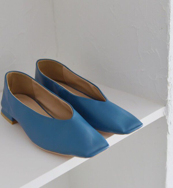 quaranciel「quaranciel: Vカット スクエア トゥ フラットシューズ」|パンプス|ブルー