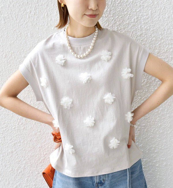 SHIPS for women「【WEB限定】フラワー モチーフ クルーネック TEE」|Tシャツ・カットソー|ベージュ