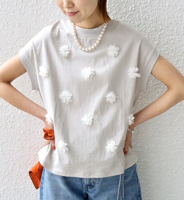 SHIPS for women「【WEB限定】フラワー モチーフ クルーネック TEE」|Tシャツ・カットソー|