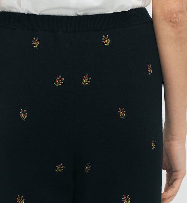 CABaN「コットンカシミヤ エンブロイダリーニットパンツ」|その他|