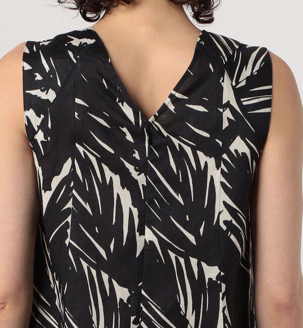 TOMORROWLAND GOODS「WRITEWELL　リーフパターンVネックドレス」|ワンピース|