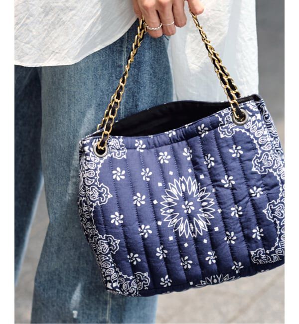 FRAMeWORK「≪追加≫MALUS/マリュス バンダナキルティングショルダーバッグ 2」|ショルダー・メッセンジャー|ネイビー