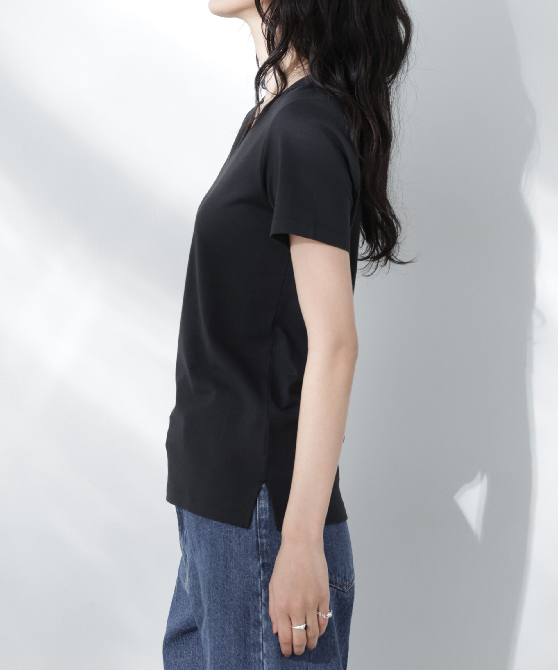 nano･universe「Anti Soaked(R) 汗染み防止VネックTシャツ」|Tシャツ・カットソー|