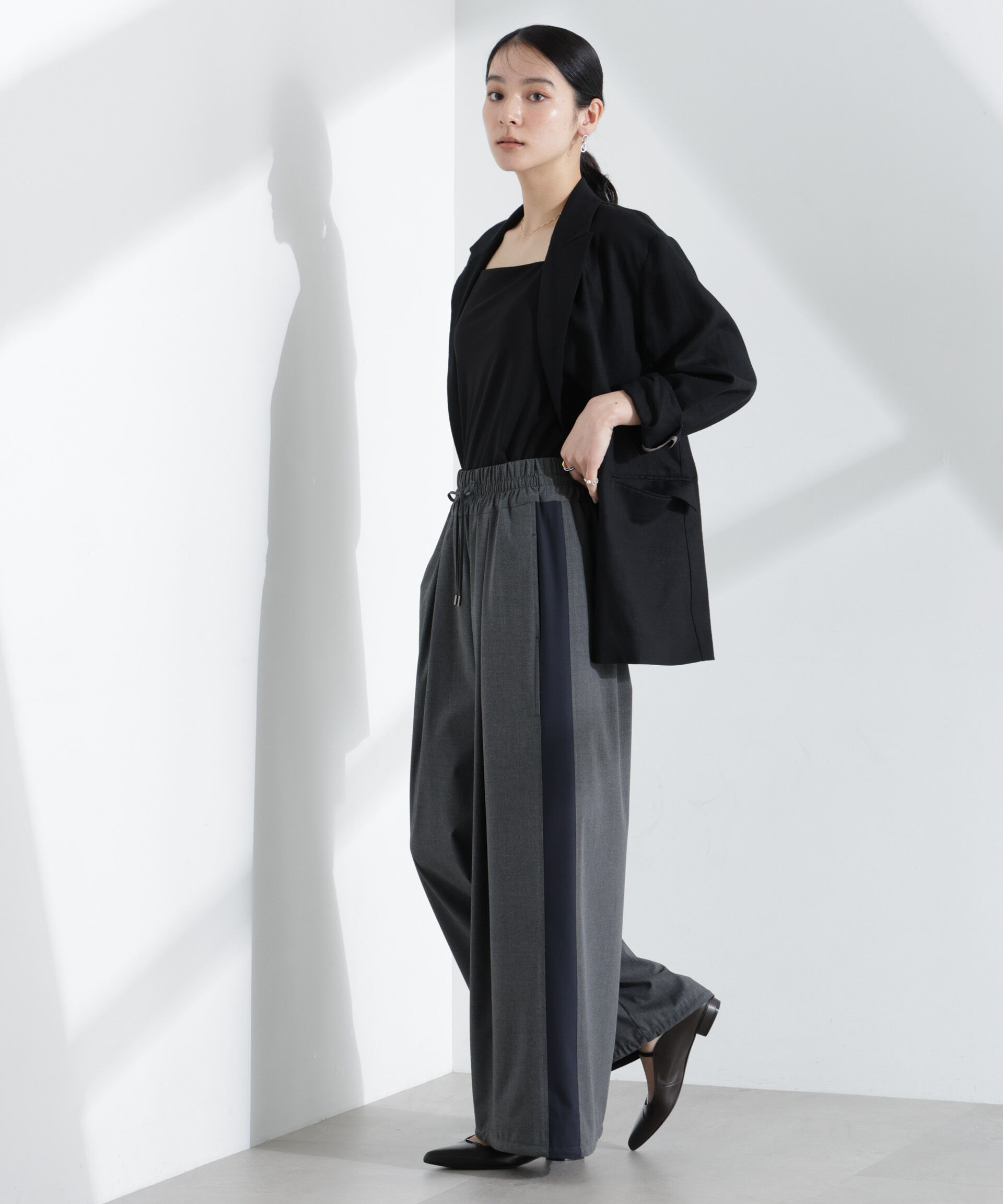 nano･universe「ラインイージーワイドパンツ」|チノ|