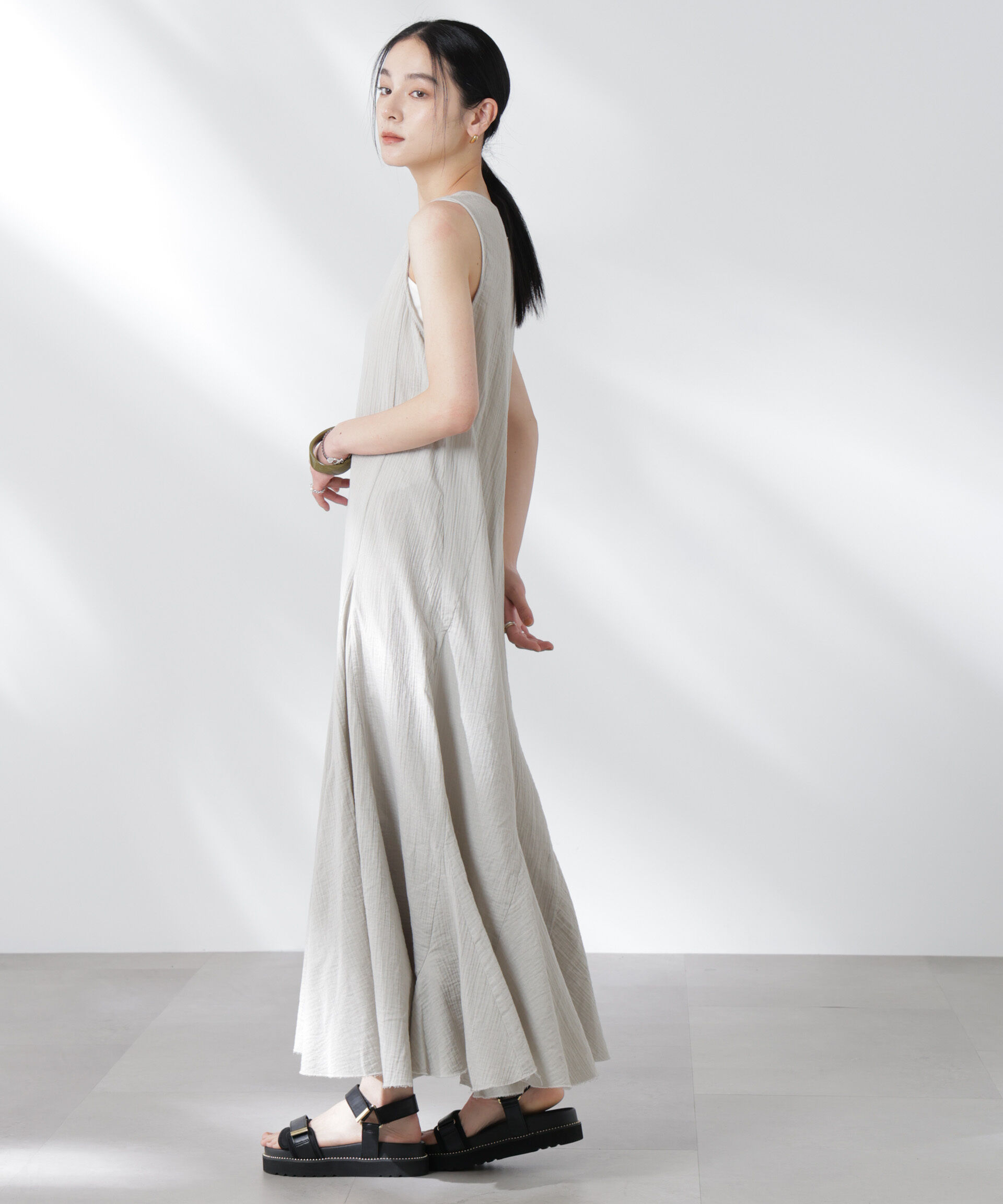 nano･universe「GREYCHORD/ASHLEY スリーブレスドレス」|ワンピース|