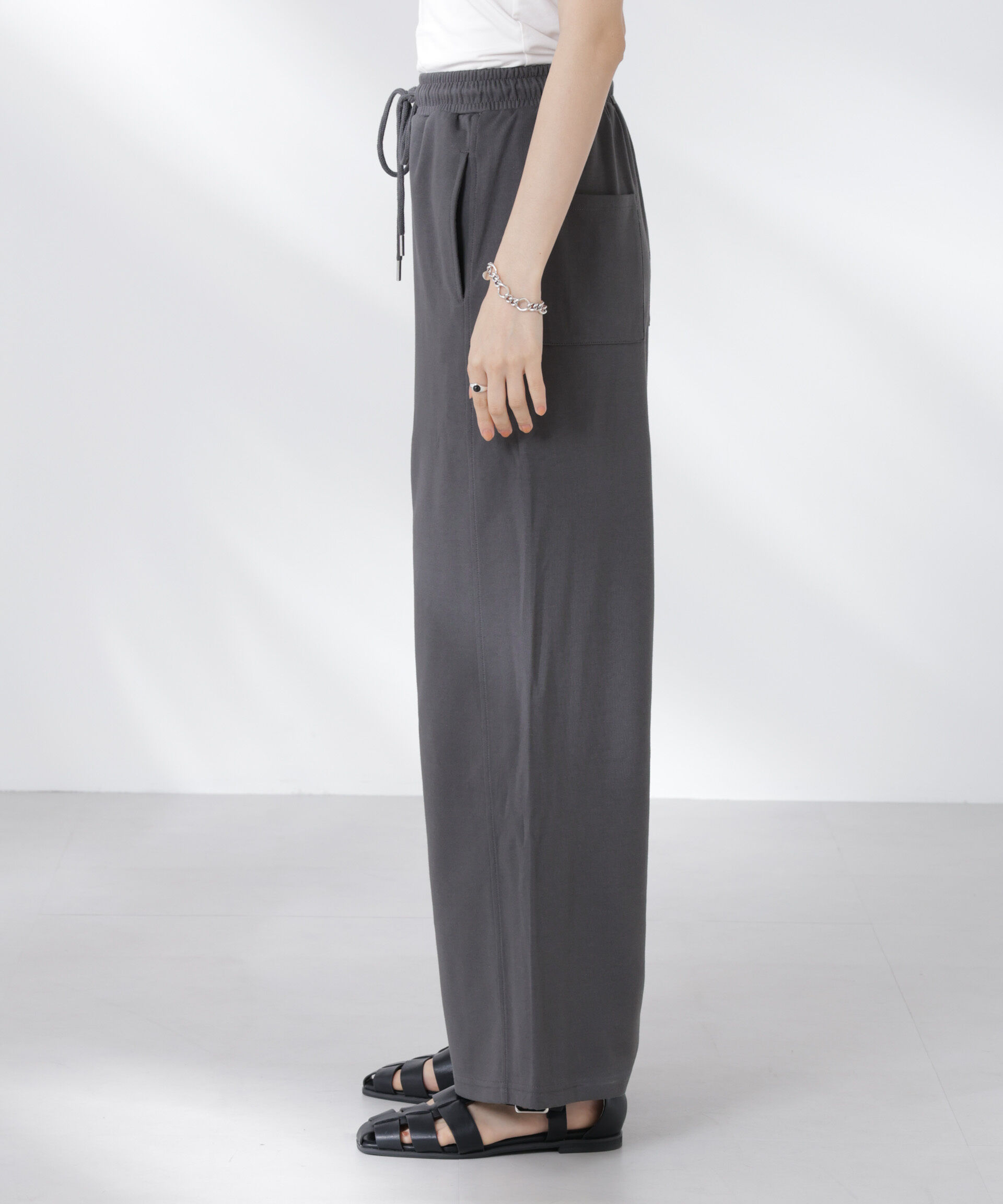 nano･universe「ダンボールカットワイドパンツ」|チノ|