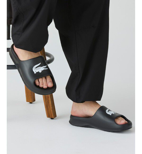 LACOSTE「メンズ SERVE SLIDE 2.0 224 1 CMA」|サンダル|ブラック&times;ホワイト