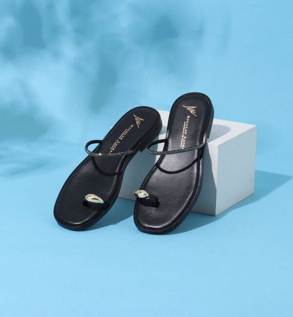 NOLLEY'S「【NICOLAS LAINAS/ニコラス ライナス】 メタリックフィンガーフックサンダル」|サンダル|ゴールド