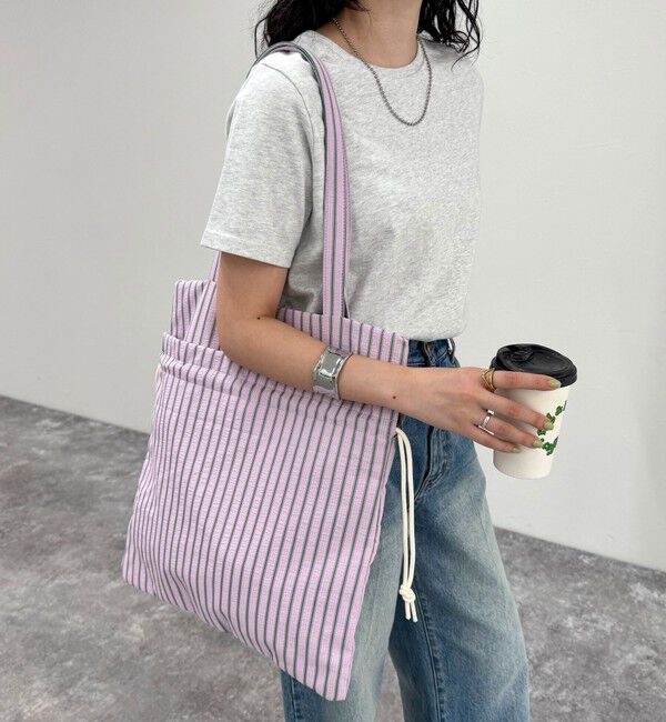 fredy emue「サッカーアウトポケットトートバッグ」|トートバッグ|ピンク系その他