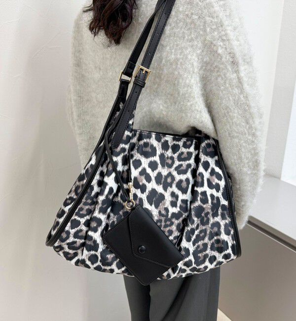 fredy emue「撥水ベルトハンドルナイロンショルダーバッグ」|ショルダー・メッセンジャー|