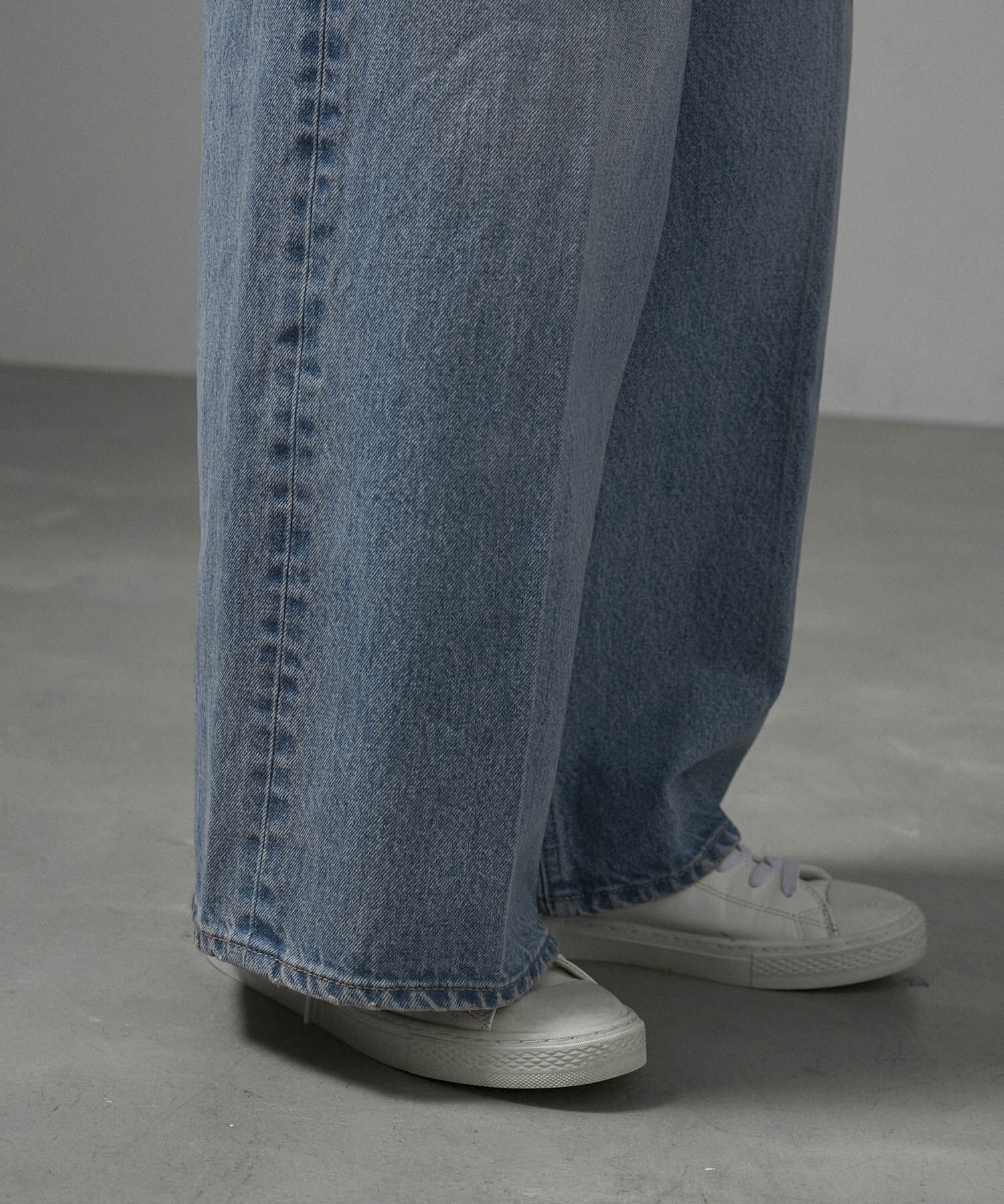 SALON adam et rope'「センタープレスバギーデニム」|デニム|