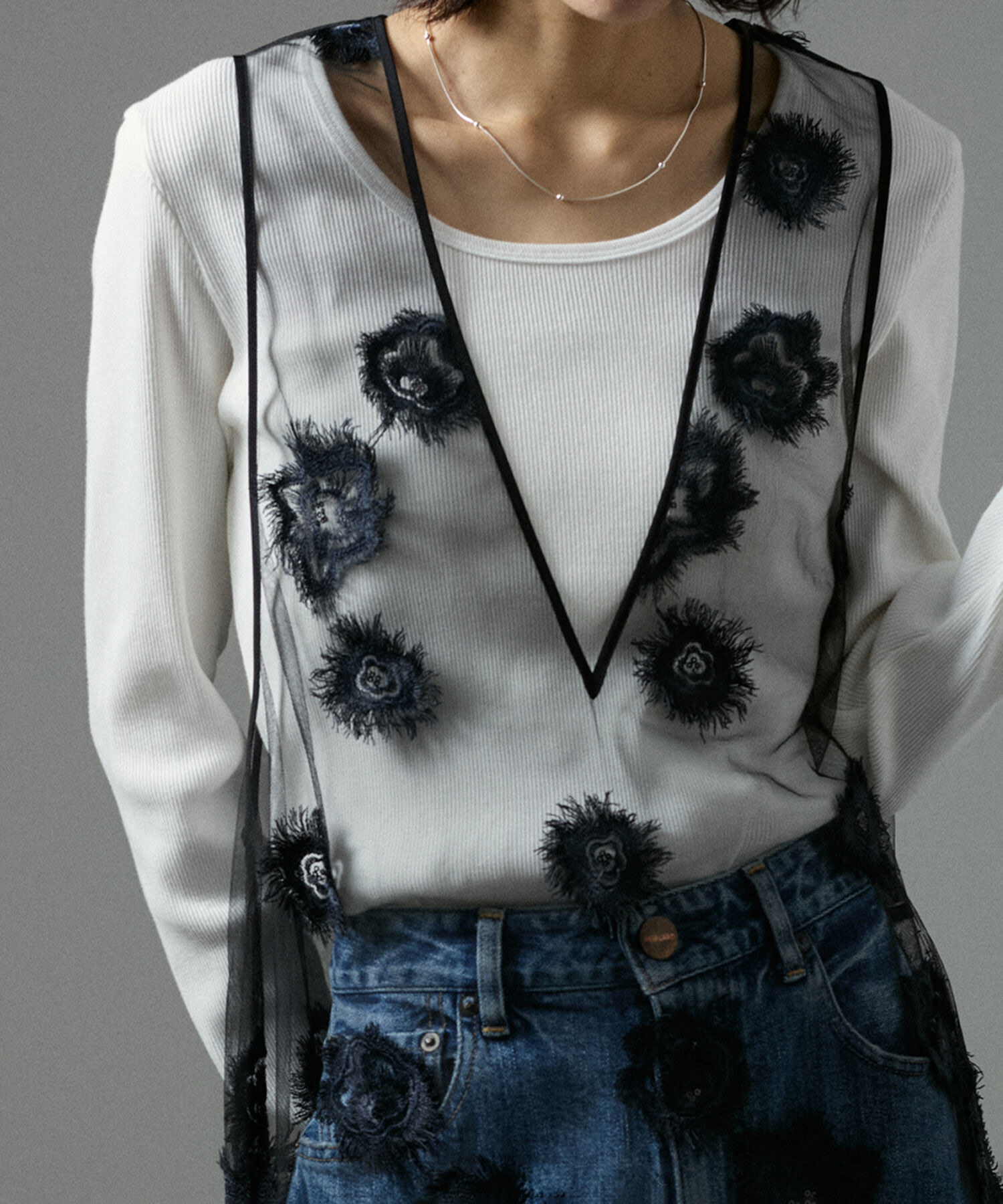 SALON adam et rope'「【前後2WAY】フラワーエンブロイダリーシアージャンパースカート」|ワンピース|