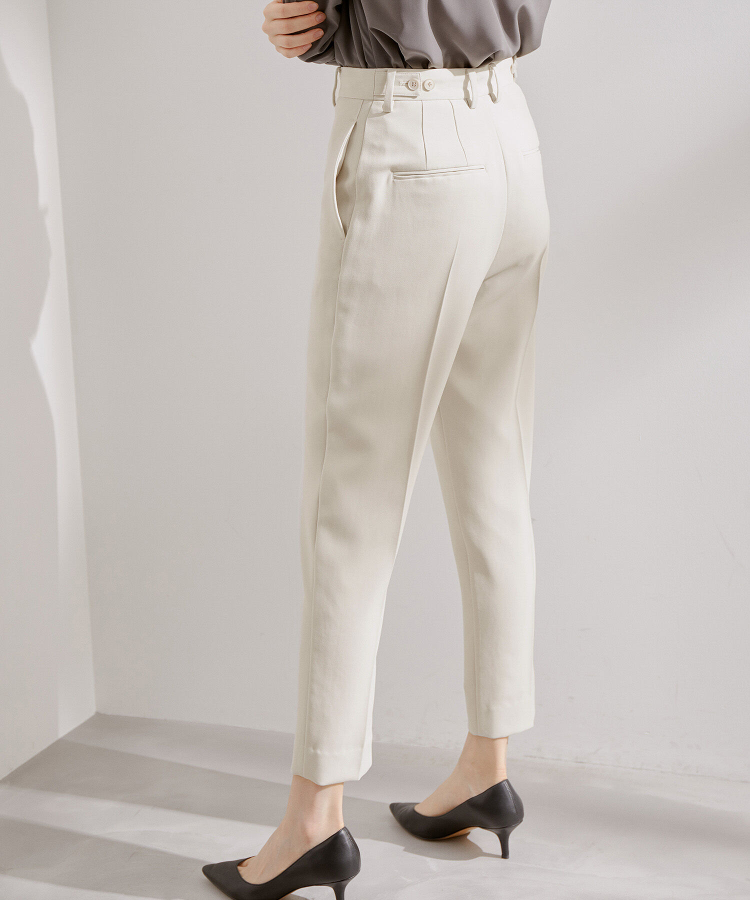 ROPE「【洗える】アセテートダブルクロス サイドアジャストテーパードパンツ/セレモニー・セットアップ対応」|その他|