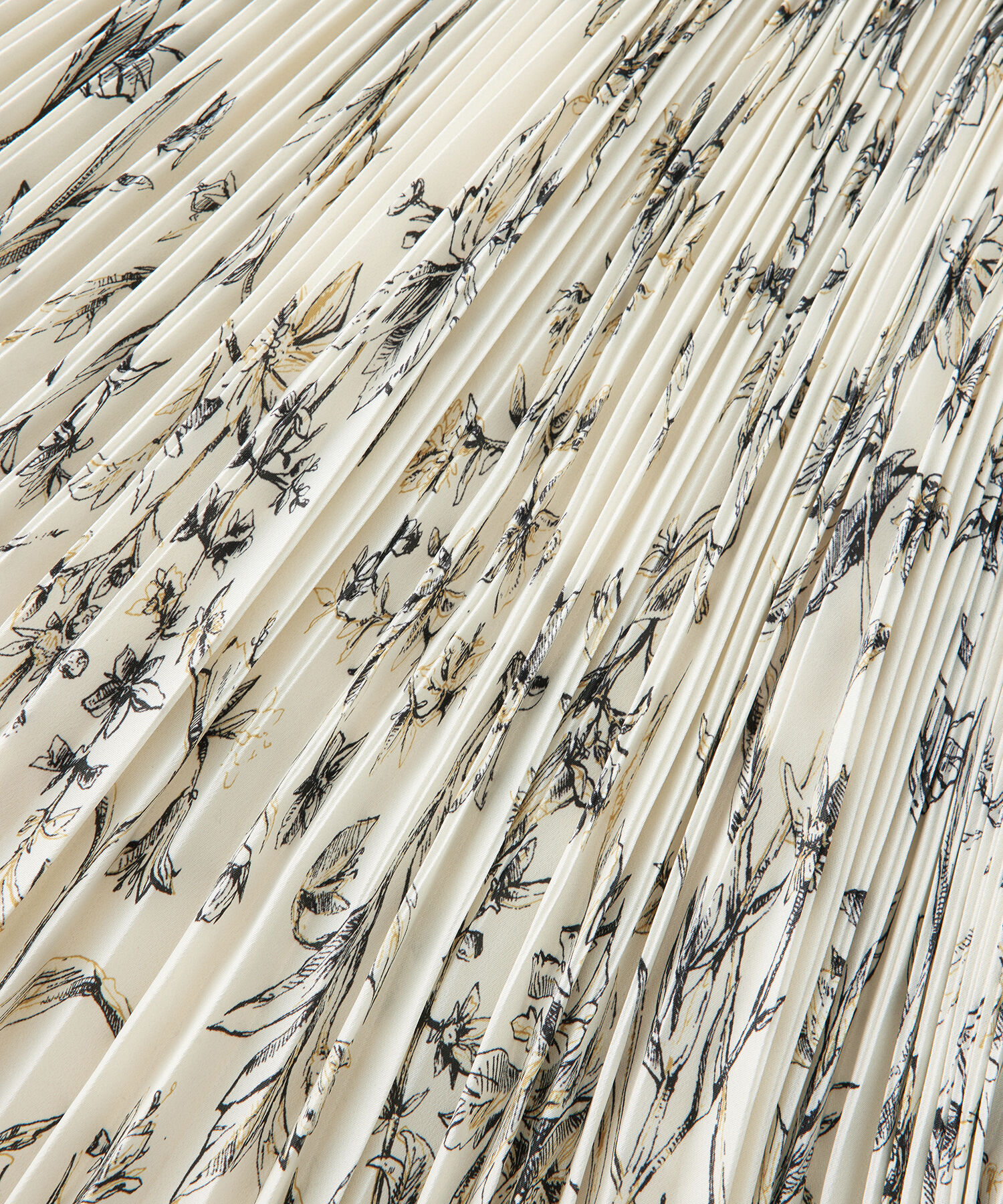 ROPE「【ドラマ着用】アコーディオンプリーツスカート（ラメボーダー&times;チュール/フラワープリント）」|スカート|