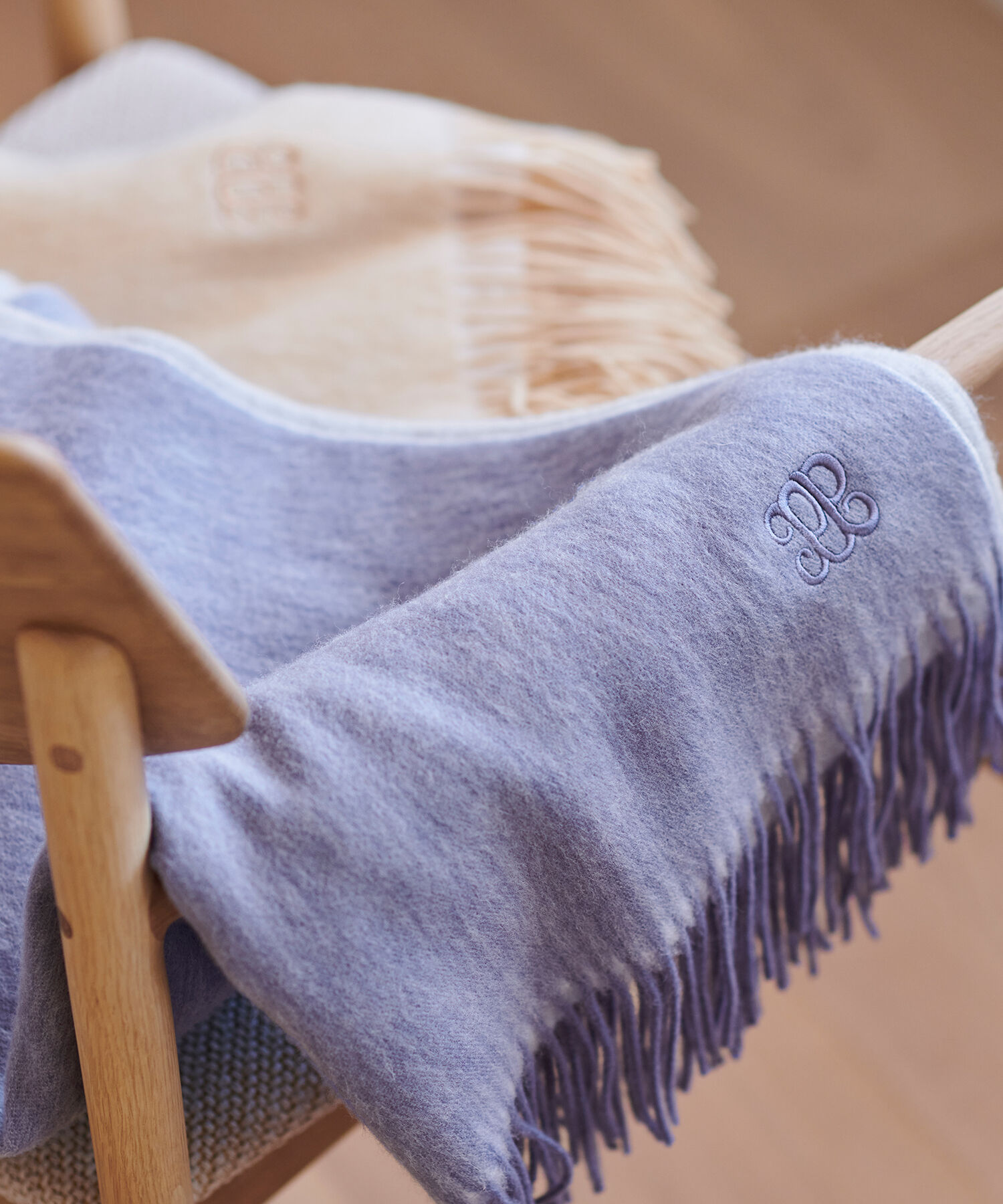 ROPE「カシミヤブレンド RPロゴリバーストール」|ストール|パープル系(51)