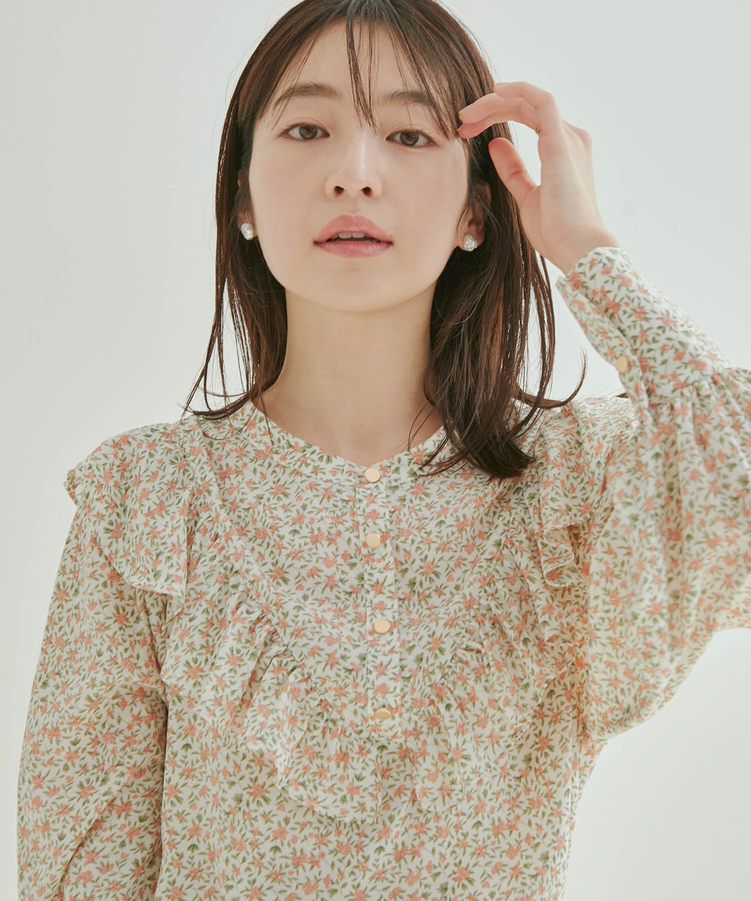 vis-a-vis「【WEB限定】【前後2WAY】花柄＆無地フリルブラウス」|シャツ・ブラウス|