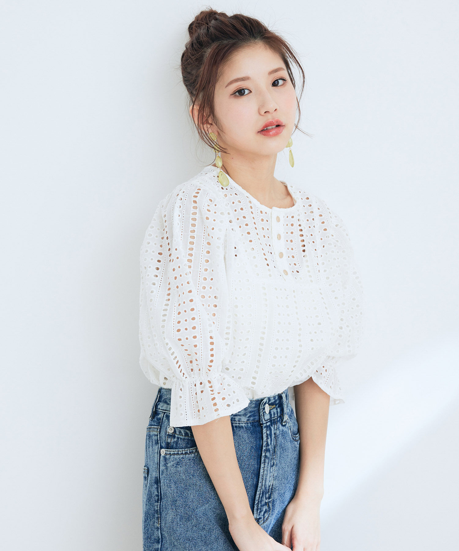 vis-a-vis「【WEB限定】エンブロイダリーレースボリューム袖ブラウス【セットアップ対応】【ワンピ―スみせ】」|シャツ・ブラウス|