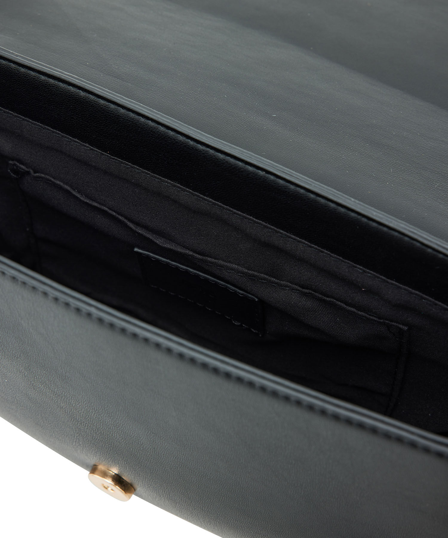 VIS「リサイクルフェイクレザーフロントジップハーフムーンショルダー【sustainable】」|ショルダー・メッセンジャー|