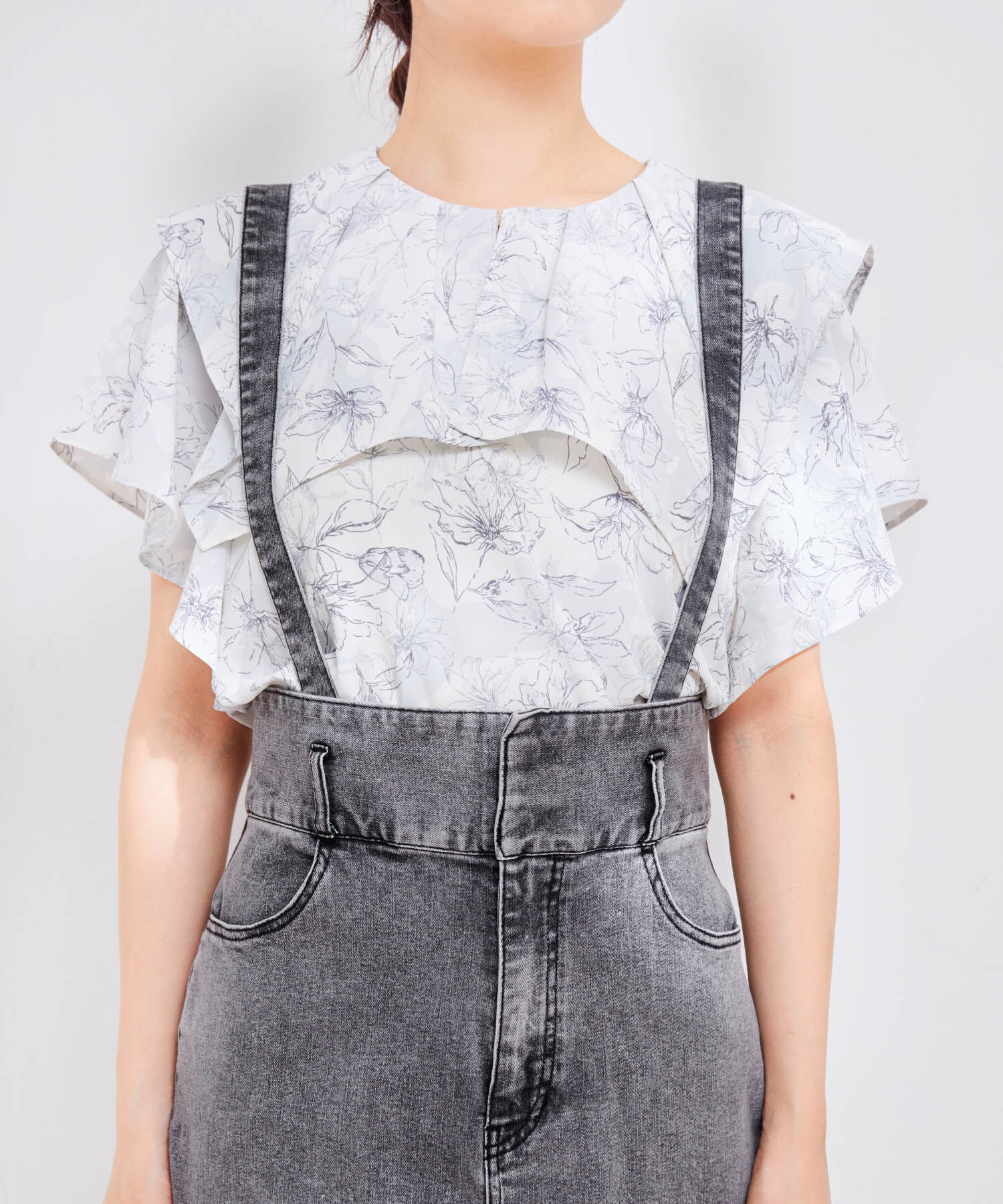 VIS「【洗える】サスペンダー付きハイウエストデニムタイトスカート」|スカート|