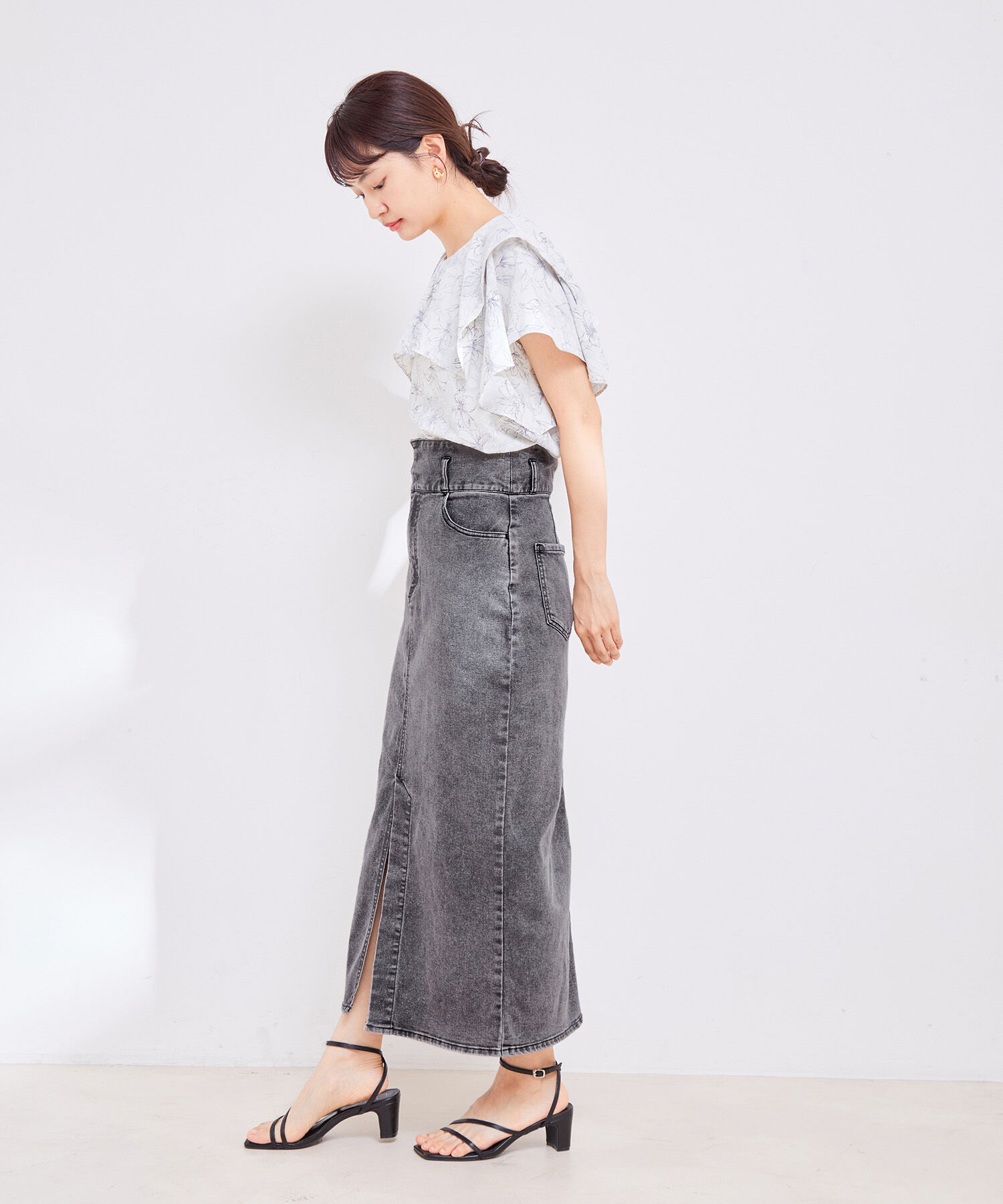 VIS「【洗える】サスペンダー付きハイウエストデニムタイトスカート」|スカート|