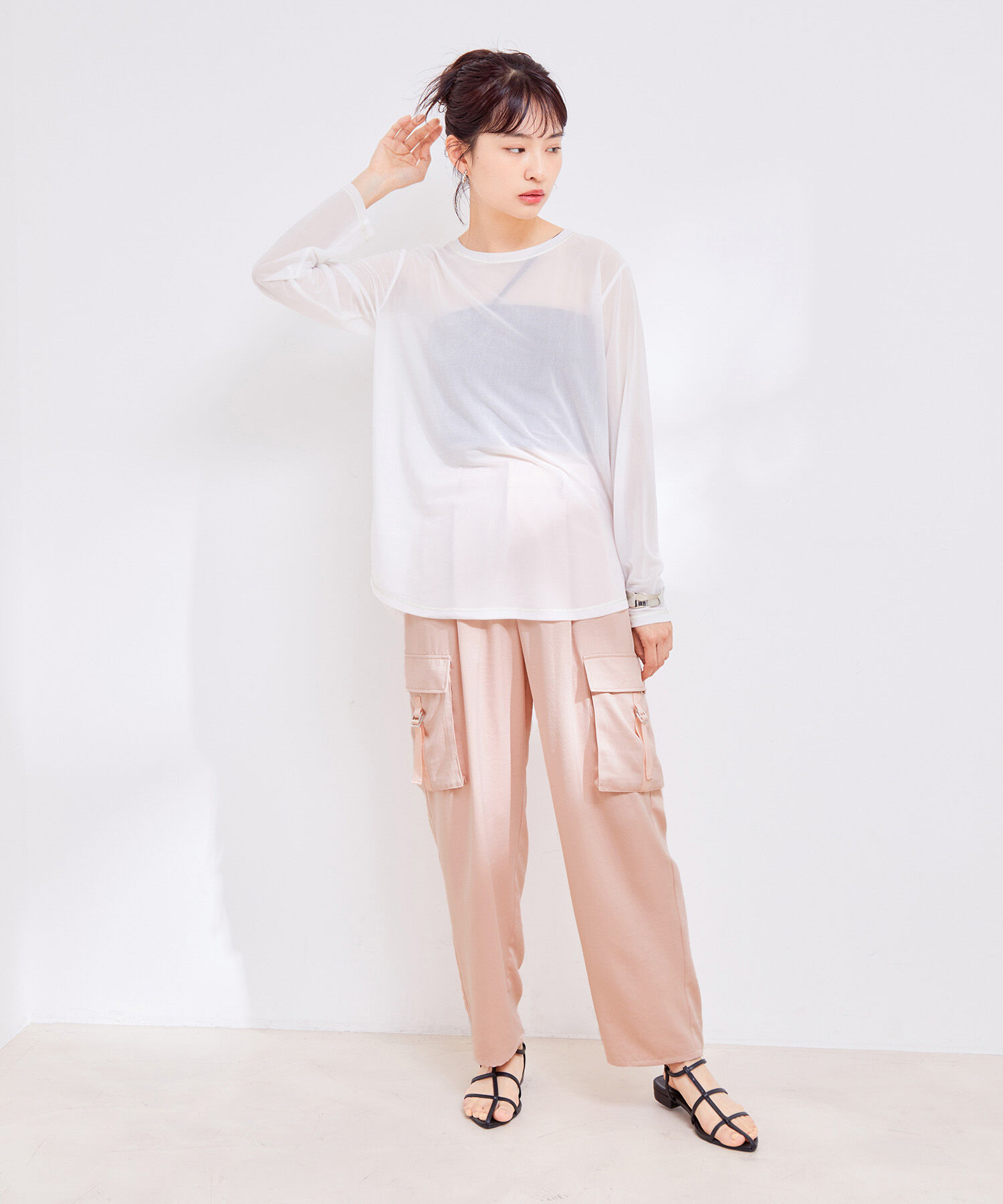 VIS「【接触冷感・洗える】サテンカーゴパンツ」|カーゴ|