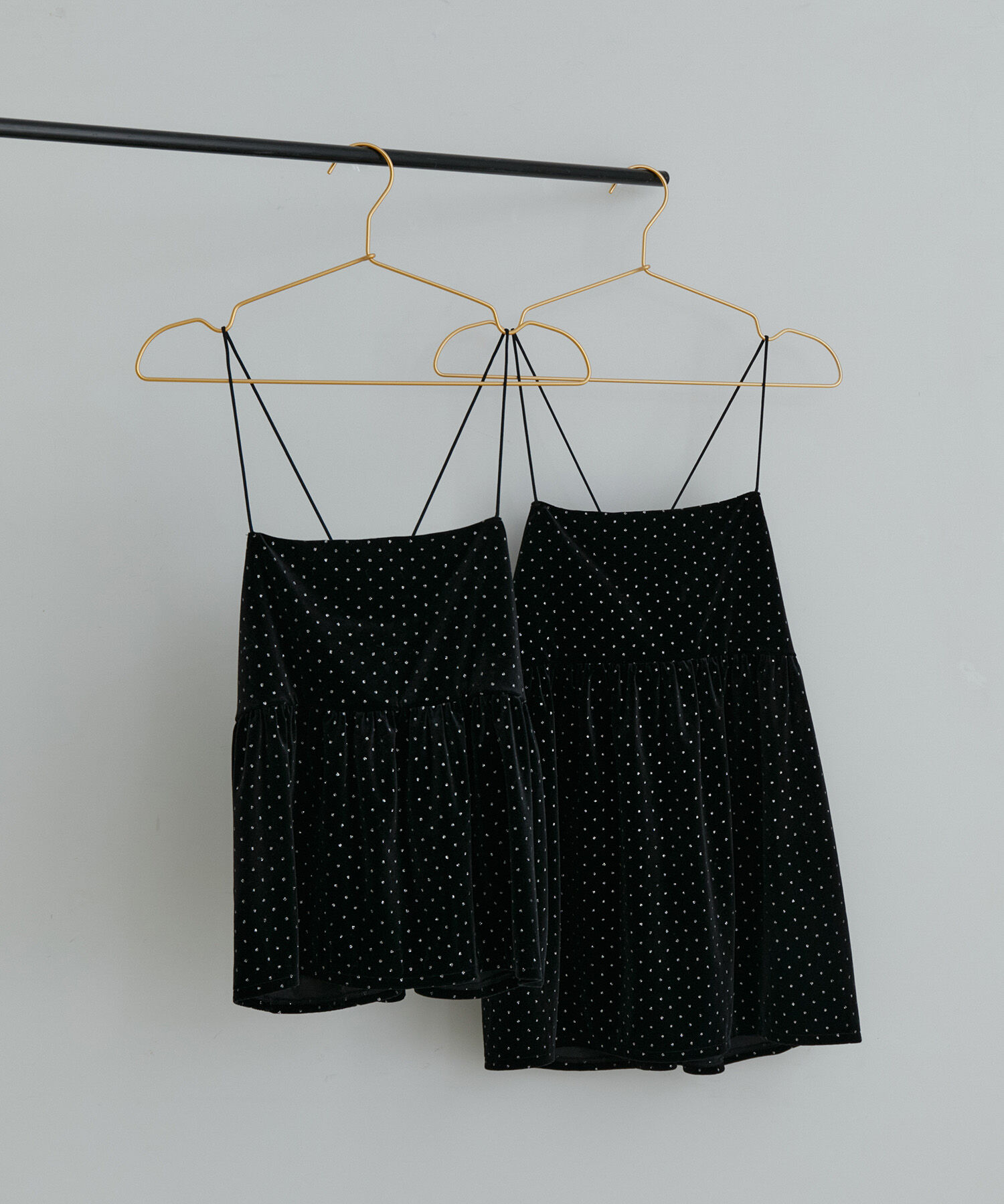 VIS「【選べる着丈】ラメドットベロアキャミトップス【洗える】」|キャミソール|