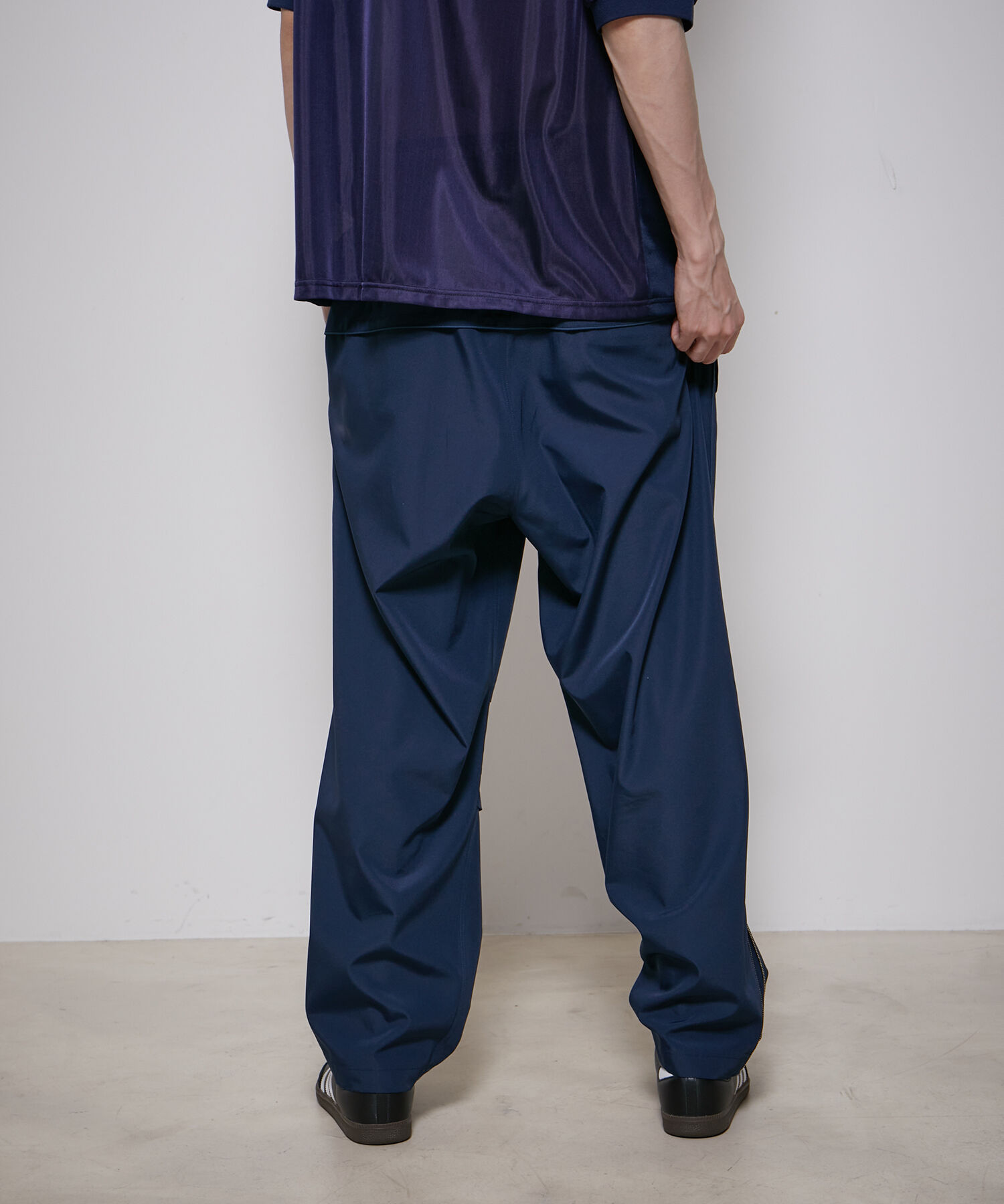 ADAM ET ROPE'「【NIKKE/ニッケ】撥水タフタ ドローストリング ワイド トラック パンツ / セットアップ対応 / UNISEX」|その他|