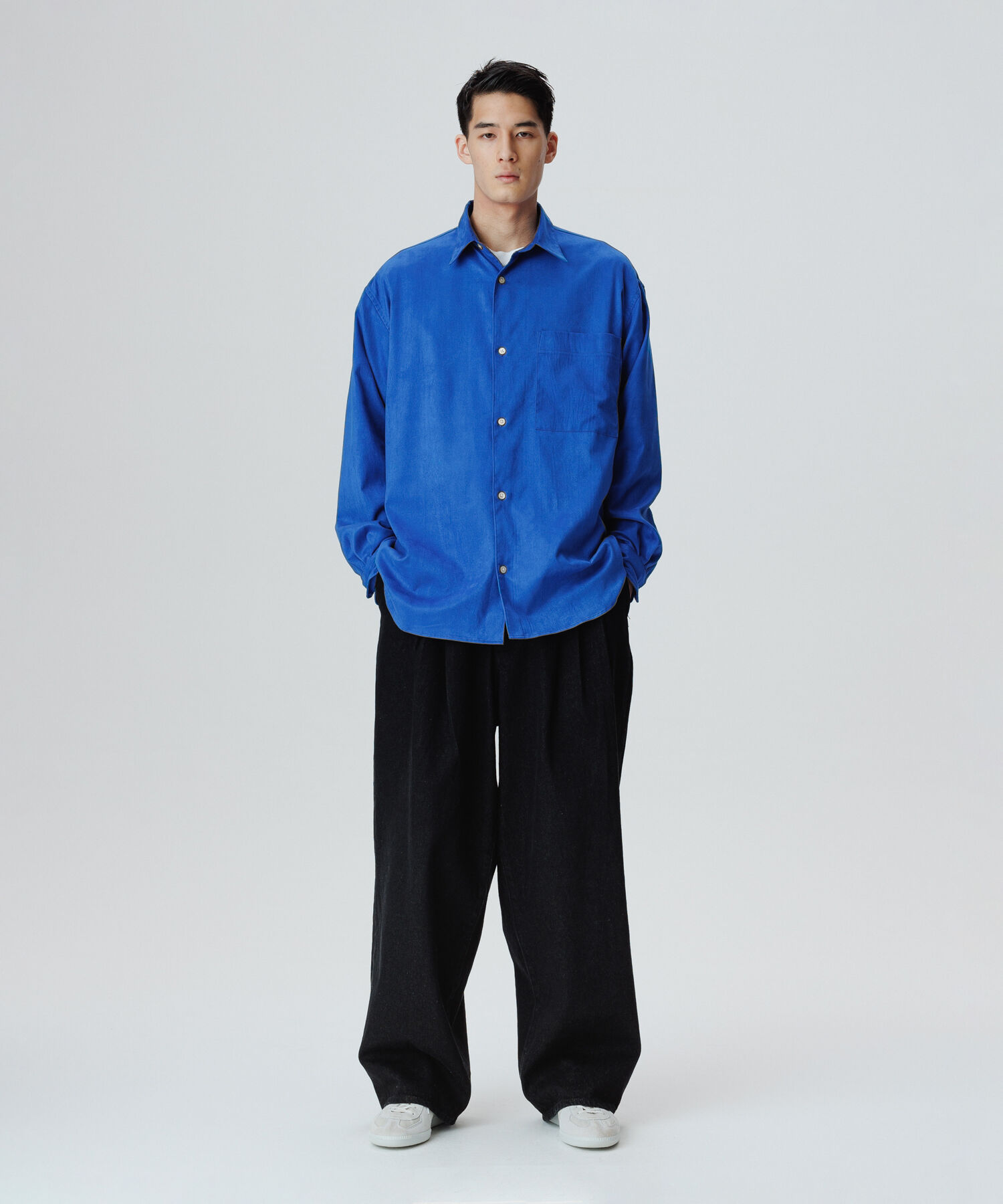 ADAM ET ROPE'「《定番》【コットンUSA】デニム 3タック ワイド スラックス / サステナブル / セットアップ対応」|デニム|