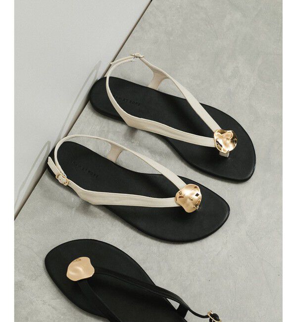 ADAM ET ROPE'「メタルモチーフサンダル」|サンダル|