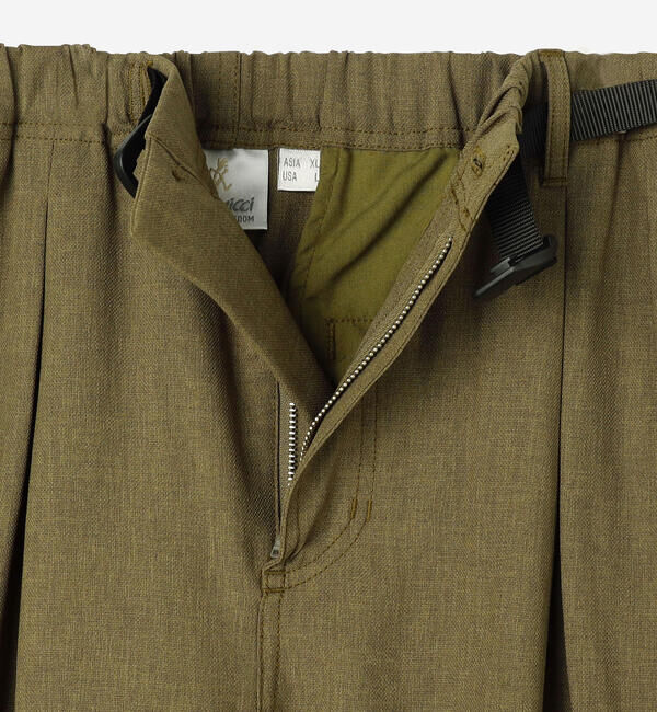  「Gramicci | 〈別注〉2タックシームレスパンツ MEN」|チノ|