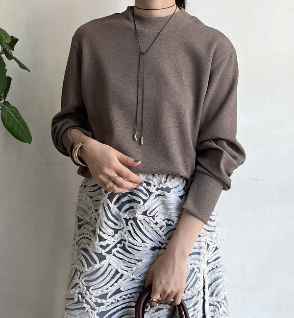  「【WEB限定】裾ラウンドカットトップス」|Tシャツ・カットソー|