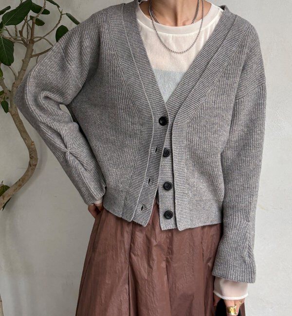  「【WEB限定】レイヤードリブVネックカーディガン」|カーディガン|