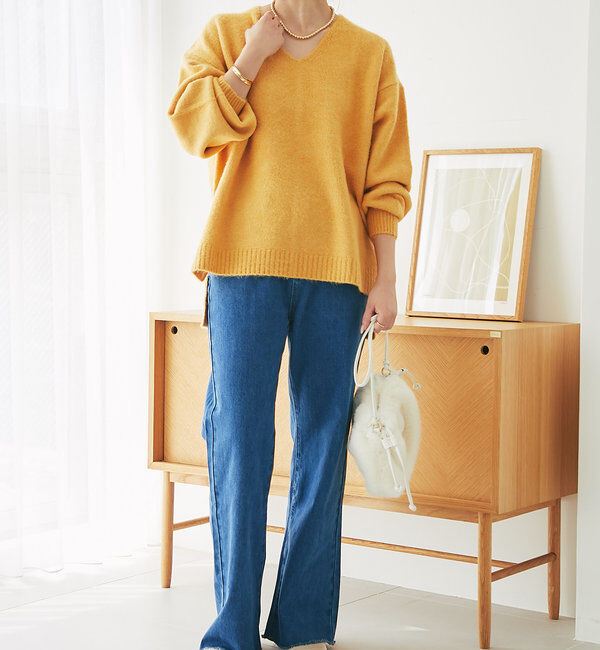  「《柔らかく軽い着心地》ヤクライクVネックニット」|ニット・セーター|