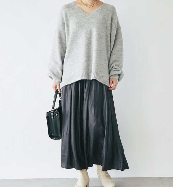  「《柔らかく軽い着心地》ヤクライクVネックニット」|ニット・セーター|