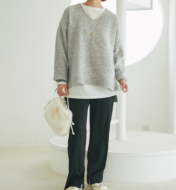  「《柔らかく軽い着心地》ヤクライクVネックニット」|ニット・セーター|
