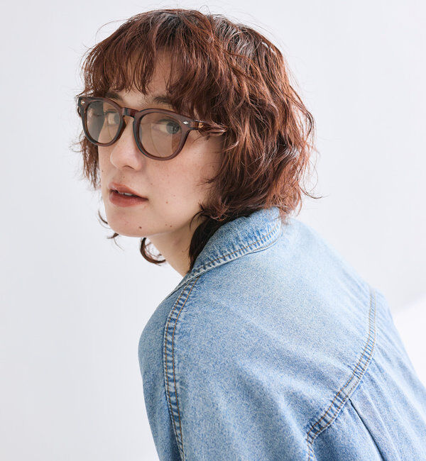  「【室内外で雰囲気を変えれる】調光サングラス」|サングラス|