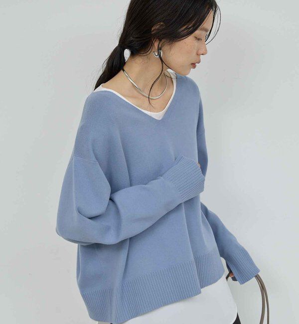  「【CHIKAコラボ】【着やせ&times;時短おしゃれ】タイ付き総針Vネックニット」|ニット・セーター|