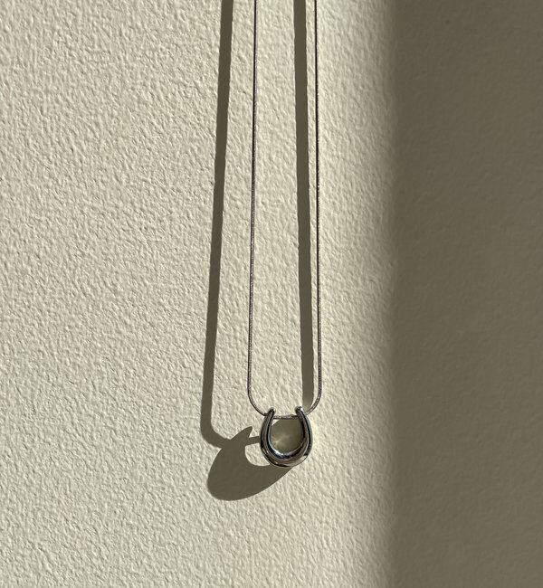  「《金属アレルギー対応/ステンレス》【GALENA】ホースシューズネックレス」|リング|シルバー