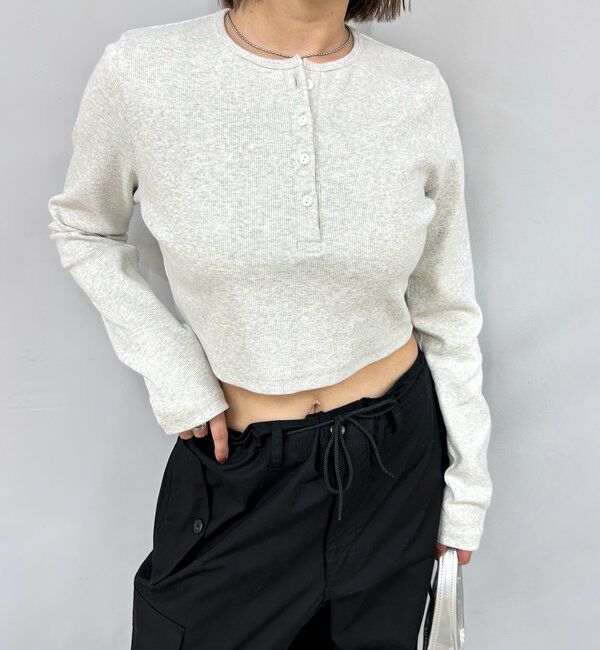  「【WEB限定】ヘンリーネックショートトップス」|Tシャツ・カットソー|