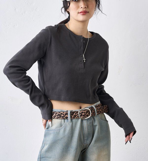  「【WEB限定】ヘンリーネックショートトップス」|Tシャツ・カットソー|チャコールグレー