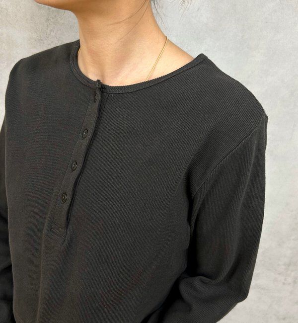  「【WEB限定】ヘンリーネックショートトップス」|Tシャツ・カットソー|