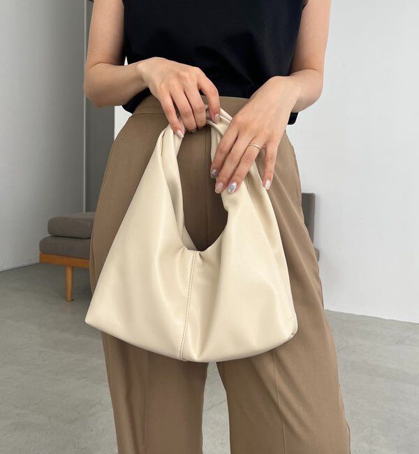  「【見た目以上の収納力！デイリー使いに◎】ツイストバッグ」|トートバッグ|